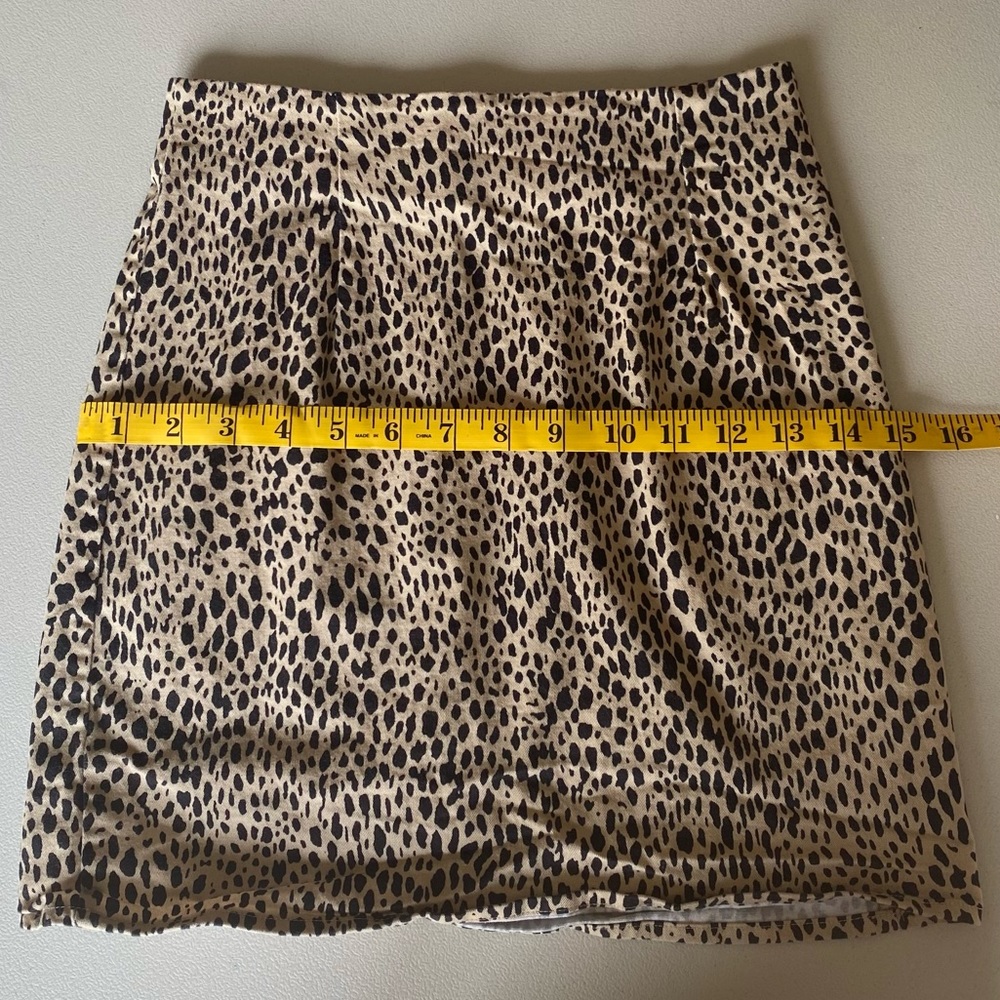 Brandy Melville Cheetah Print Skirt One Size- Like New Condition - Picture 4 of 8